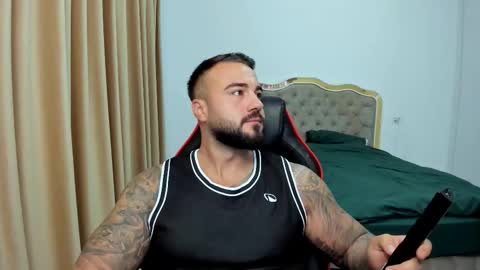 Snapshot of javicute4u chatting on 12.05.25 Javi online show from 12.05.25