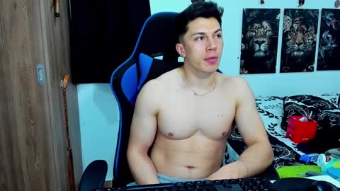 Javier online show from 12.05.24