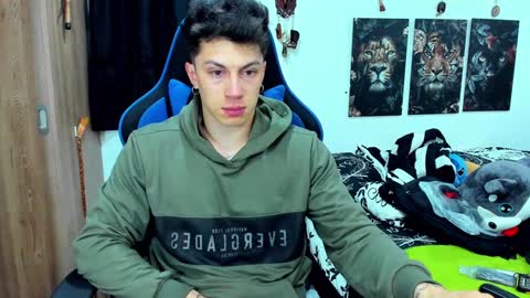 Javier online show from 12.10.24