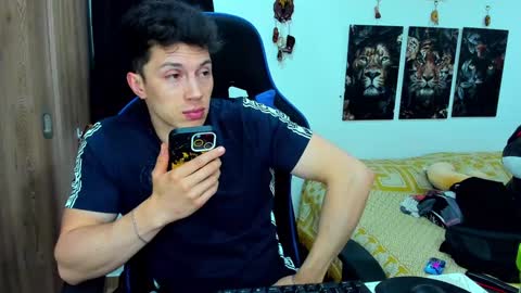 Javier online show from 01.11.25