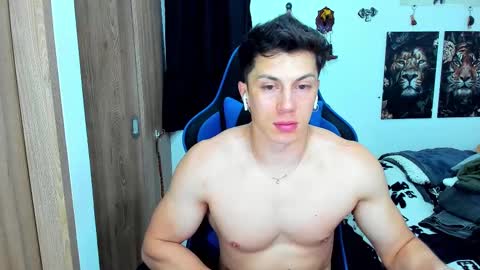 Javier online show from 02.17.25