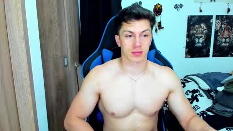 Javier online show from 02.17.25