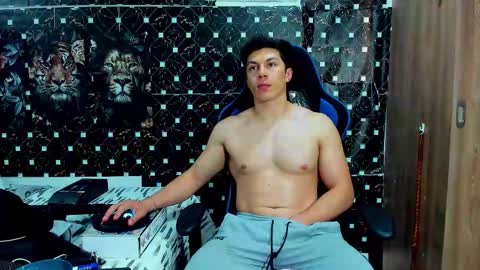 Snapshot of javiersexymann chatting on 03.16.26 Javier online show from 03.16.26