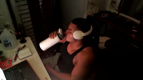 Snapshot of javiricorich chatting on 11.04.25 javiSdick online show from 11.04.25