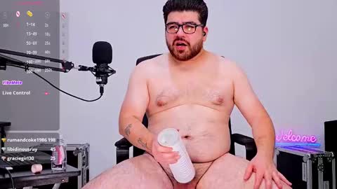 Snapshot of jax_luna chatting on 12.20.24 Jax Luna online show from 12.20.24