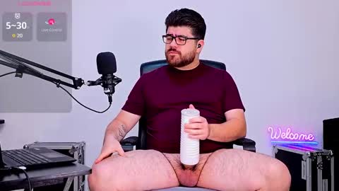 Snapshot of jax_luna chatting on 01.01.25 Jax Luna online show from 01.01.25