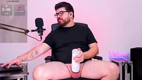 Snapshot of jax_luna chatting on 01.30.25 Jax Luna online show from 01.30.25