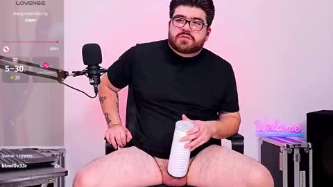 Snapshot of jax_luna chatting on 01.30.25 Jax Luna online show from 01.30.25