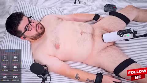 Snapshot of jax_luna chatting on 10.25.25 Jax Luna online show from 10.25.25