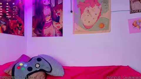 Snapshot of jaxjinx_ chatting on 06.17.26 Jax and Jinx online show from 06.17.26