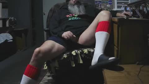 Grand Zaddy or Jay its casual online show from 10.31.25