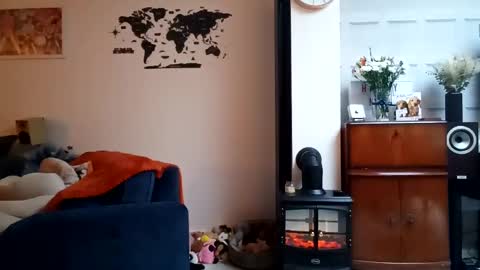 jaycat73 online show from 02.21.25