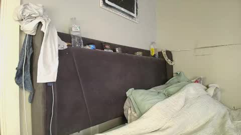 Snapshot of jaydomonique chatting on 10.17.25 Naomiruty online show from 10.17.25