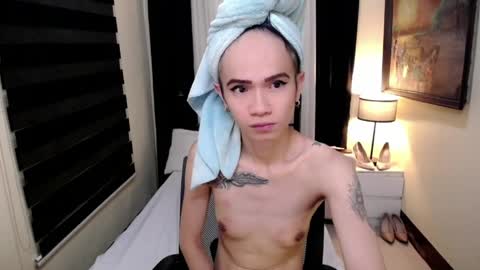 Anne Fox online show from 04.04.26