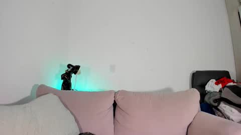 Snapshot of jaythomax chatting on 02.13.25 jaythomax online show from 02.13.25