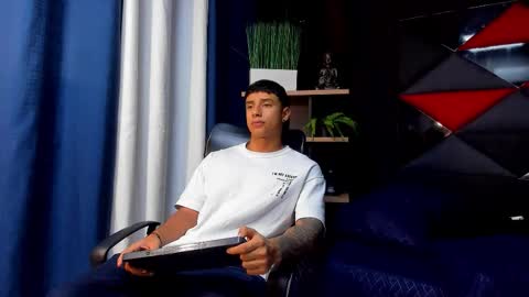 jaze_bradley online show from 11.18.25