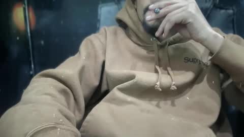 Snapshot of jbloxs chatting on 10.25.25 Royal Family online show from 10.25.25