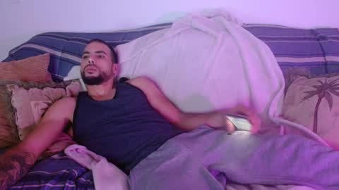 JcMax305 online show from 01.03.25