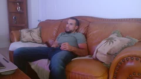 JcMax305 online show from 01.31.25