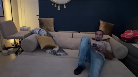 JcMax305 online show from 03.22.26