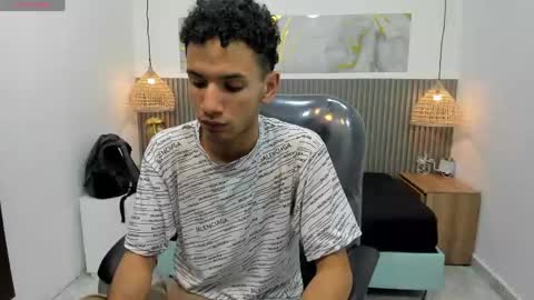 jdwhite18 online show from 05.19.26