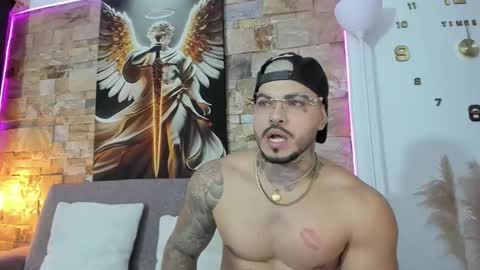 Snapshot of jean_lopez chatting on 02.10.26 Jean axelcrow Modelo Independiente online show from 02.10.26