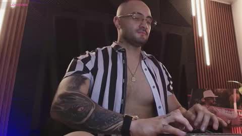 Snapshot of jeancolleman chatting on 03.04.26 Jean Colleman online show from 03.04.26