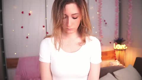 Hello im Mary 3 online show from 05.19.26