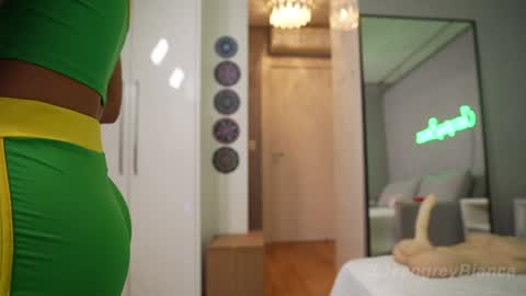 Snapshot of jeangreybianca chatting on 12.06.24 Bianca online show from 12.06.24