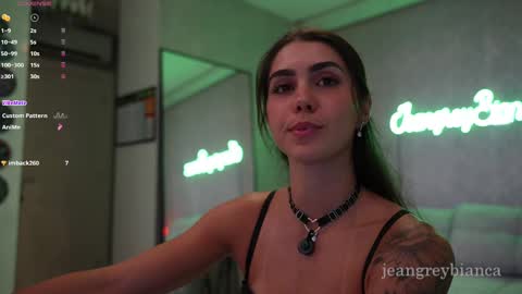 Snapshot of jeangreybianca chatting on 02.11.25 Bianca online show from 02.11.25