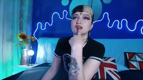 Jean online show from 05.11.26