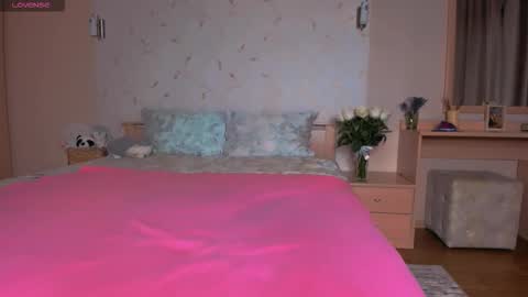 Jeanne online show from 11.13.25