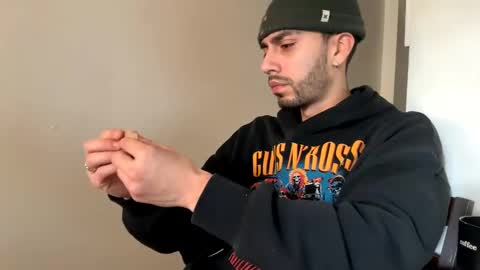 Snapshot of jeanpierbello7 chatting on 01.04.25 jean pier bello Silva online show from 01.04.25