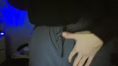 Snapshot of jeanpierbello7 chatting on 01.22.25 jean pier bello Silva online show from 01.22.25