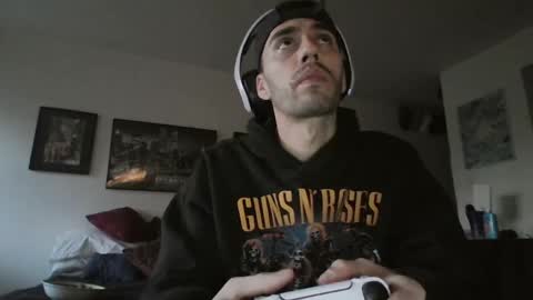 Snapshot of jeanpierbello7 chatting on 01.28.25 jean pier bello Silva online show from 01.28.25