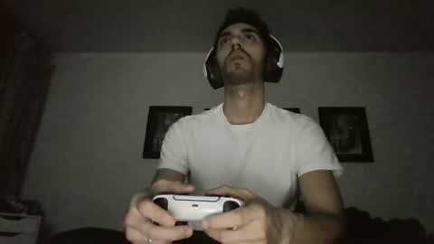 Snapshot of jeanpierbello7 chatting on 02.01.25 jean pier bello Silva online show from 02.01.25