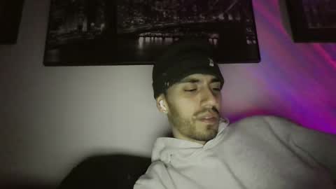 Snapshot of jeanpierbello7 chatting on 02.02.25 jean pier bello Silva online show from 02.02.25