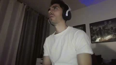 Snapshot of jeanpierbello7 chatting on 02.06.25 jean pier bello Silva online show from 02.06.25