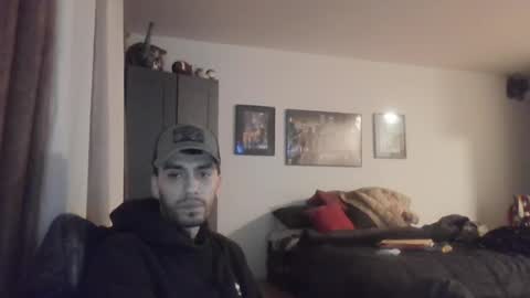 Snapshot of jeanpierbello7 chatting on 03.10.25 jean pier bello Silva online show from 03.10.25