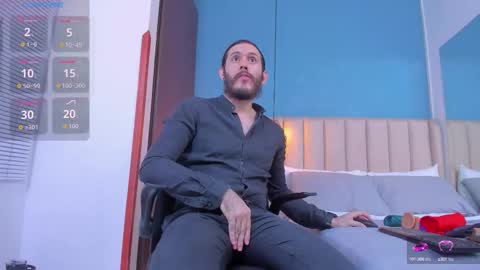 Snapshot of jeanpiere02 chatting on 09.28.25 Jeanpiere online show from 09.28.25