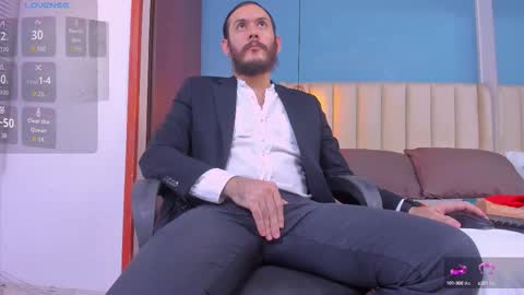 Snapshot of jeanpiere02 chatting on 09.30.25 Jeanpiere online show from 09.30.25