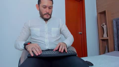 Jeanpiere online show from 03.06.26