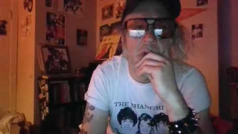 Snapshot of jeepster9 chatting on 06.10.26 jeepster9 online show from 06.10.26