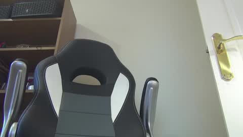 Snapshot of jeeves4469 chatting on 01.10.25 Chris online show from 01.10.25