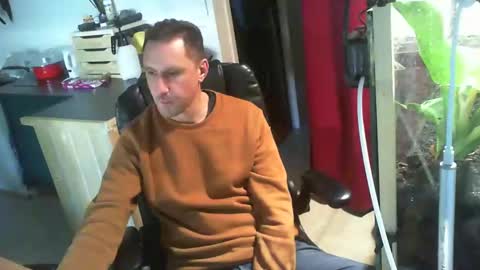 Snapshot of jef74700 chatting on 01.01.25 Jrme online show from 01.01.25