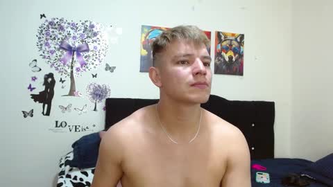 Snapshot of jeff_and_jade chatting on 12.06.24 jeff and jade online show from 12.06.24