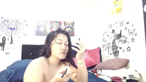 Snapshot of jeff_and_jade chatting on 02.06.25 jeff and jade online show from 02.06.25