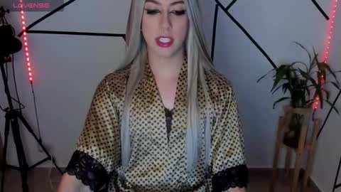  ashley   online show from 09.10.25