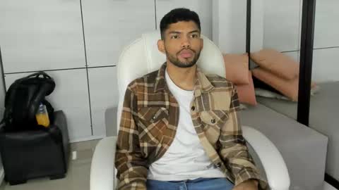 Snapshot of jeff_nick chatting on 10.10.25 Jeff Nick online show from 10.10.25