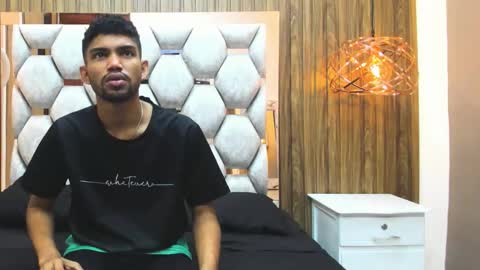 Snapshot of jeff_nick chatting on 10.20.25 Jeff Nick online show from 10.20.25